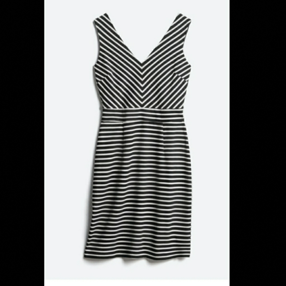 Superior Lauren Ponte Striped Bodycon Dress NWT